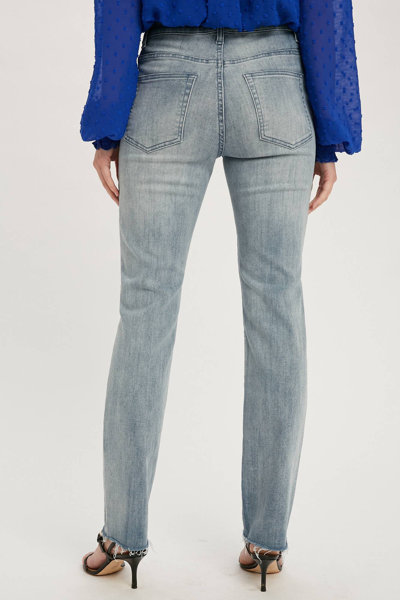 DESTROYED STRAIGHT JEANS
