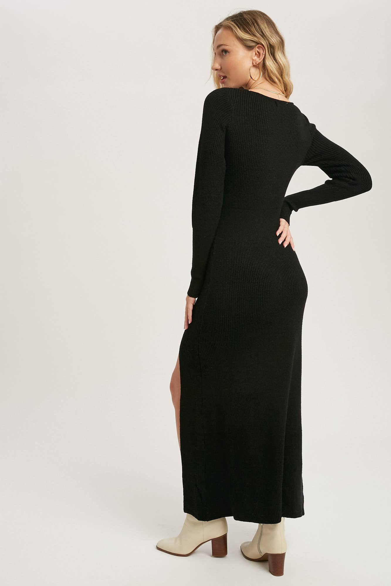 HIGH SLIT MAXI KNIT DRESS